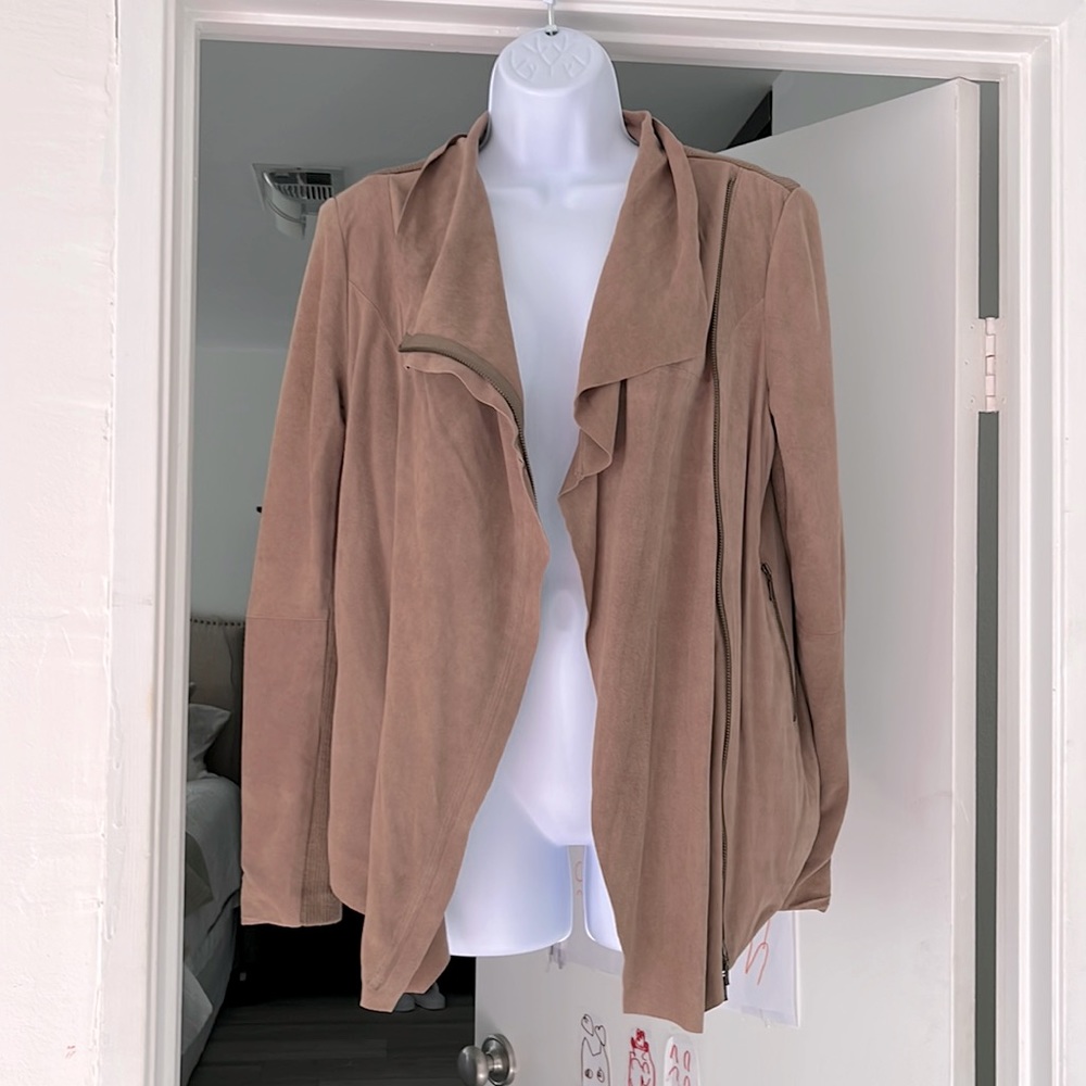 Emu Australia tan womens sheepskin jacket medium luxury tan jacket EUC soft